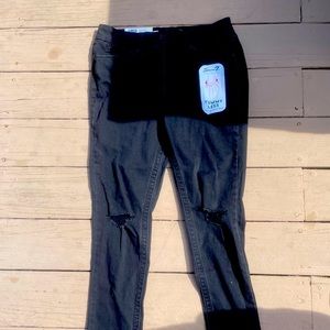 Black contour jeans